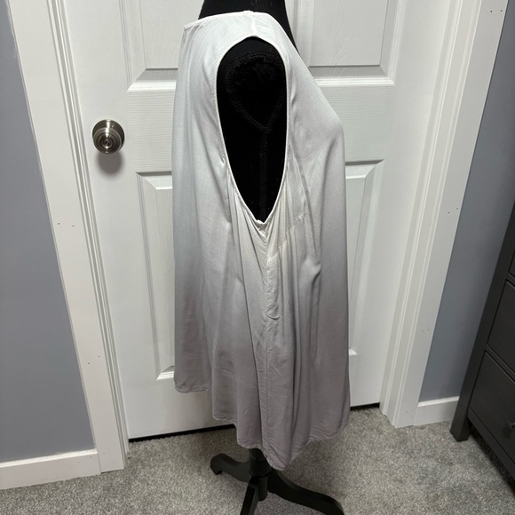 Torrid Top - Picture 2 of 6